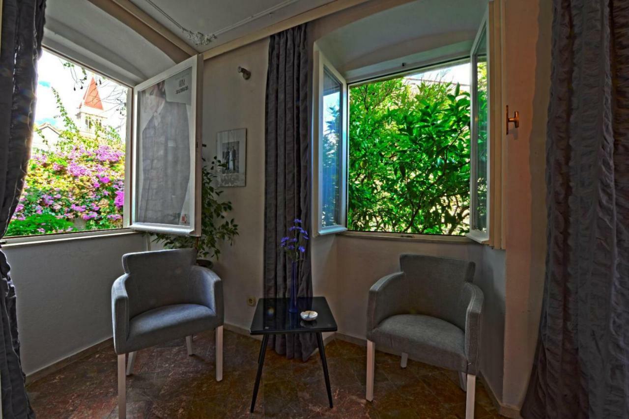 Romantic Rooms Gena Trogir Bagian luar foto